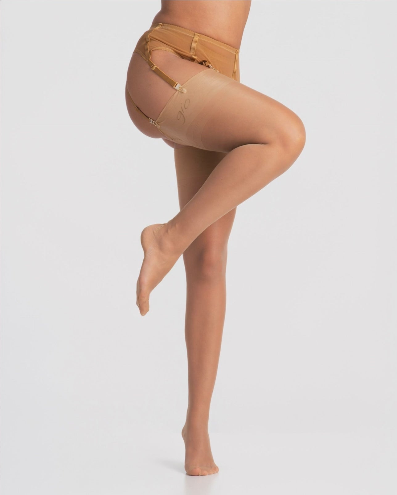 Load video: Gio Fully Fashioned Lafayette Heel Stockings - Classic Colours